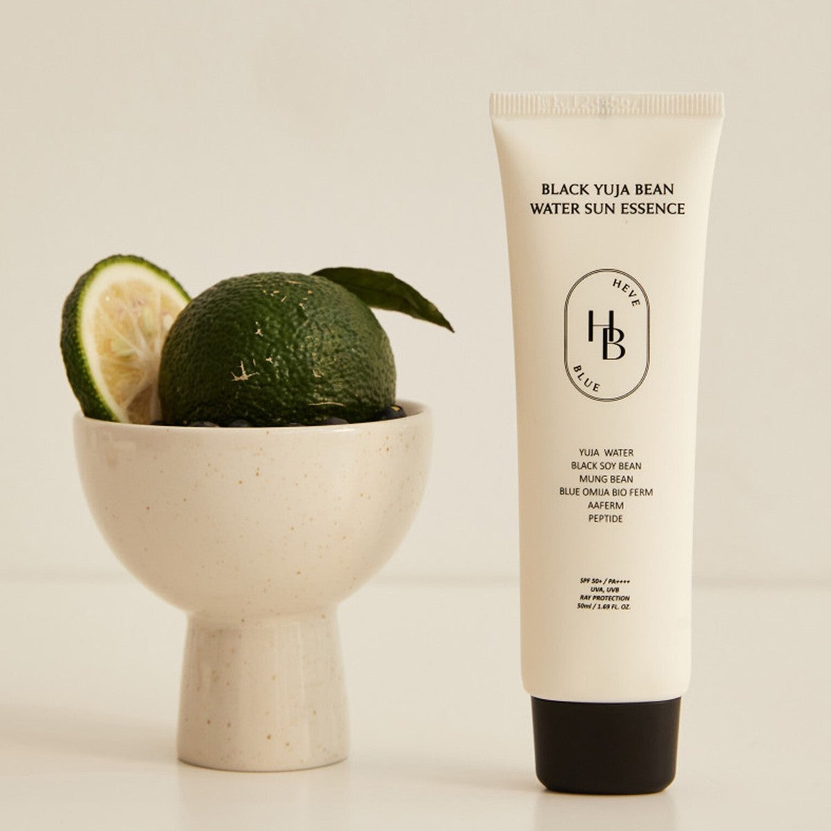 HEVEBLUE 黑柚子豆乳水感防曬精華 SPF50+ PA++++